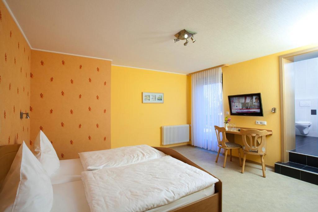 Hotel Haus Hubertus Winterspelt Pokoj fotografie