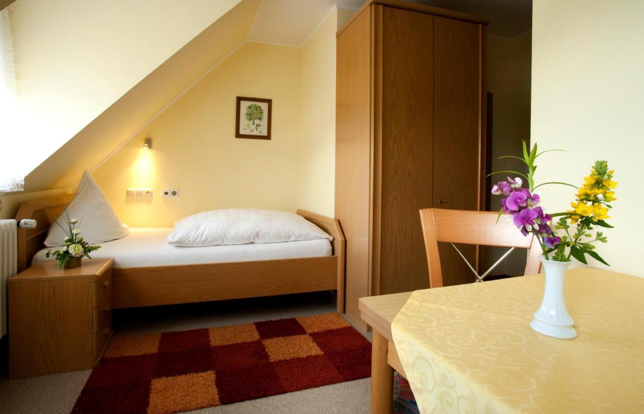 Hotel Haus Hubertus Winterspelt Pokoj fotografie